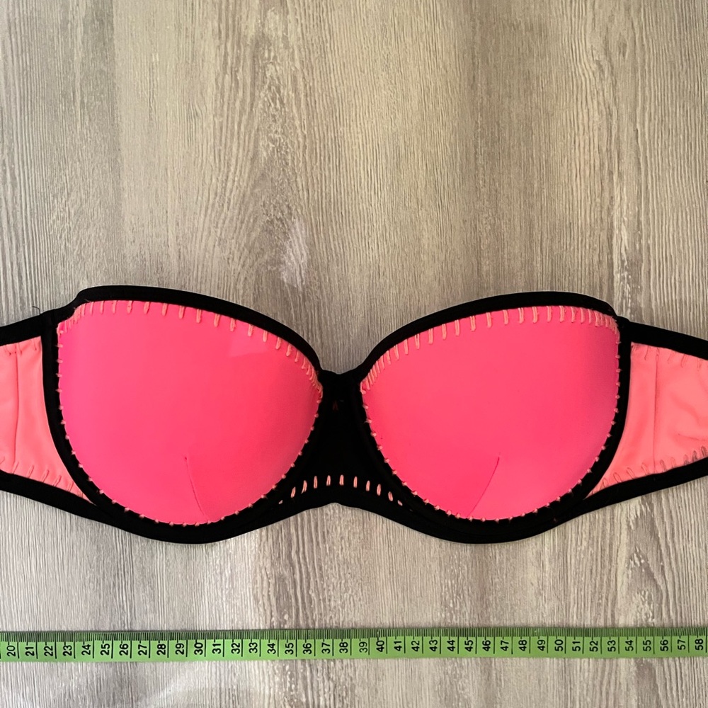 Victoria’s Secret pink crochet stitched flirt bandeau bikini top